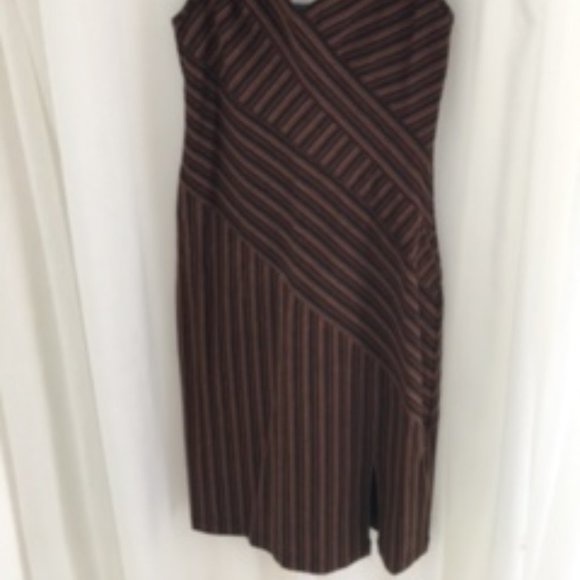 KNIT STRIPE DRESS - Picture 2 of 7